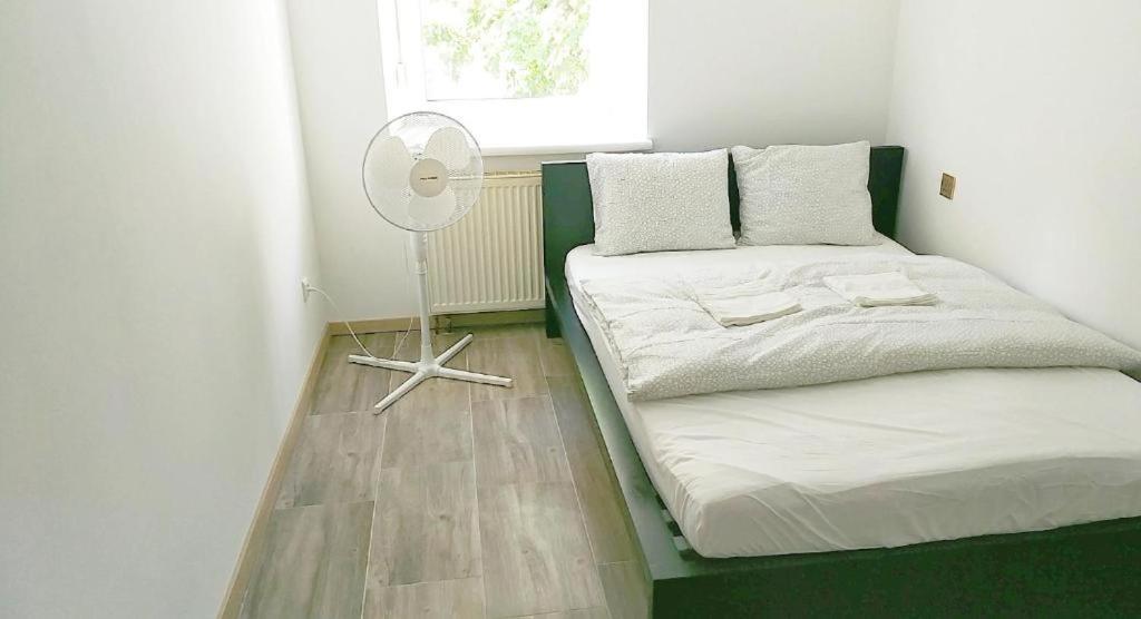 וינה Smart Mini Hotel מראה חיצוני תמונה