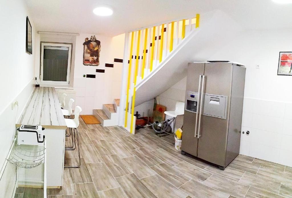 וינה Smart Mini Hotel מראה חיצוני תמונה